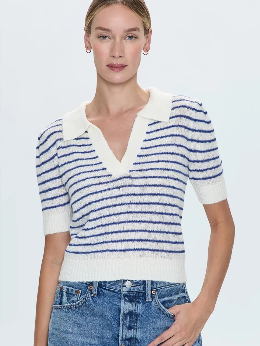 Pistola Cream & Blue Striped V‑Neck
Polo Billie Sweater